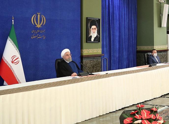 آغاز بهره برداری از سه پروژه ملّی وزارت نفت با دستور رئیس جمهور روحانی
