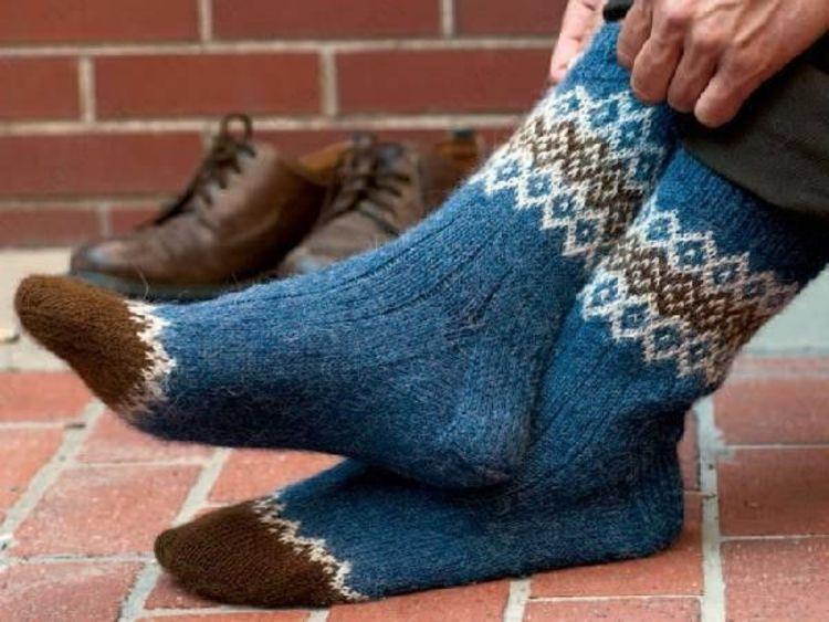 8 نوع جوراب مردانه که باید در زمستان بپوشید!