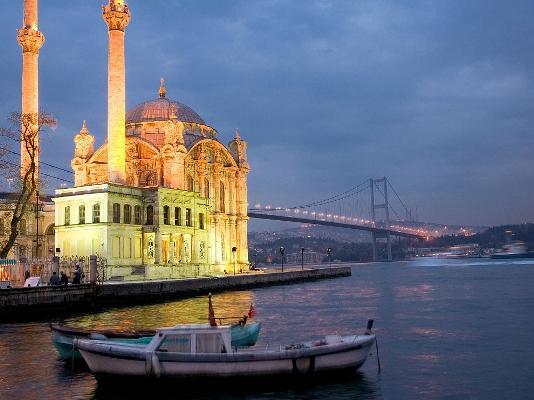 تور استانبول ارزان: مسجد اورتاکوی استانبولمسجد اورتاکوی استانبول