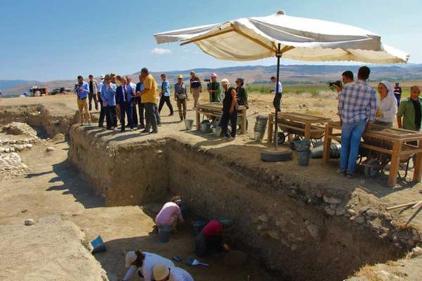 کشف بقایای کاخ 2500 ساله پارسی در ترکیه